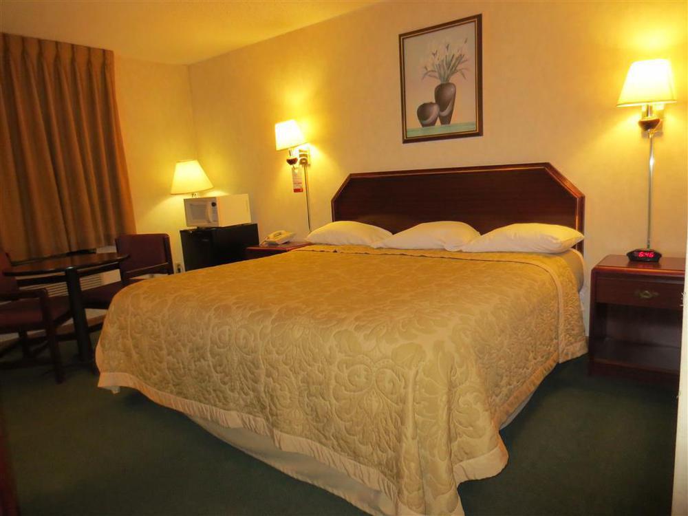 Americas Best Value Inn-Wenona Номер фото